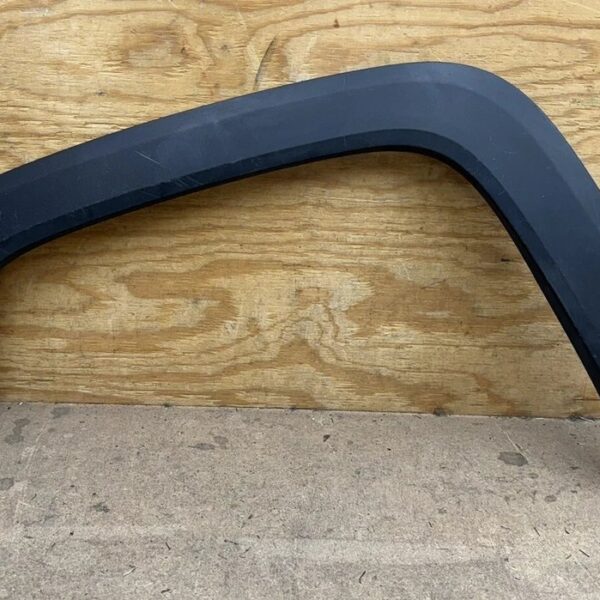 Jeep renegade front driver side fender trim
