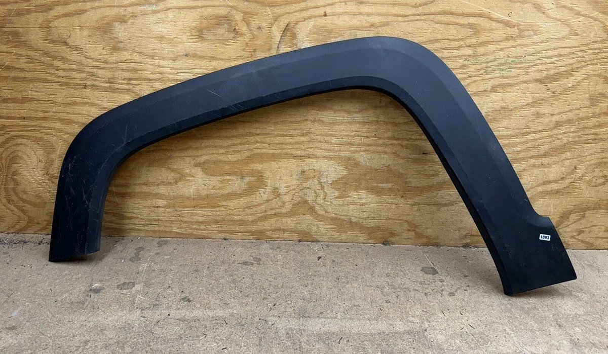 2026/01/1000289620-1.jpg Jeep renegade front driver side fender trim - Image 1